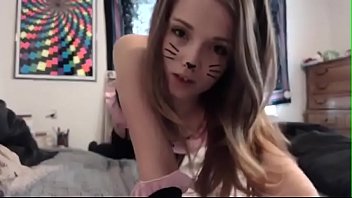 Hot Cat Teenwith nice boobs love to have orgasm on cam - camadultxxx.com