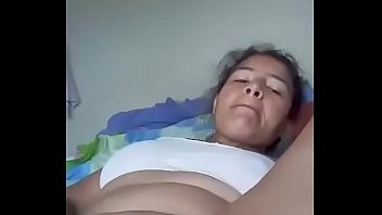 Lourdes Delgado Solorzano masturbandose la concha muy sabroso