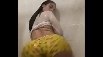 Latina twerking in the shower