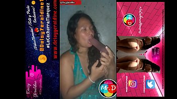 Cuarentena DeisyYeraldine Part 1 d. disfruta sexo con juguete mientras graba para las redes sociales vagina rica de esta perra venezolana en Colombia le gusta las vergas grandes Video Viral WhatsApp Twitter Facebook Instagram 