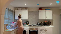 AMATEUR TEENAGER Naked Cleaning